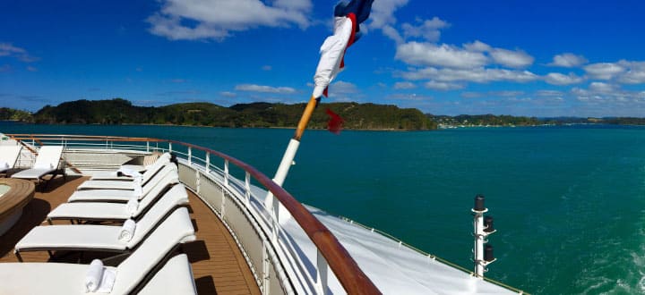 The spectacular L’Austral pool deck.