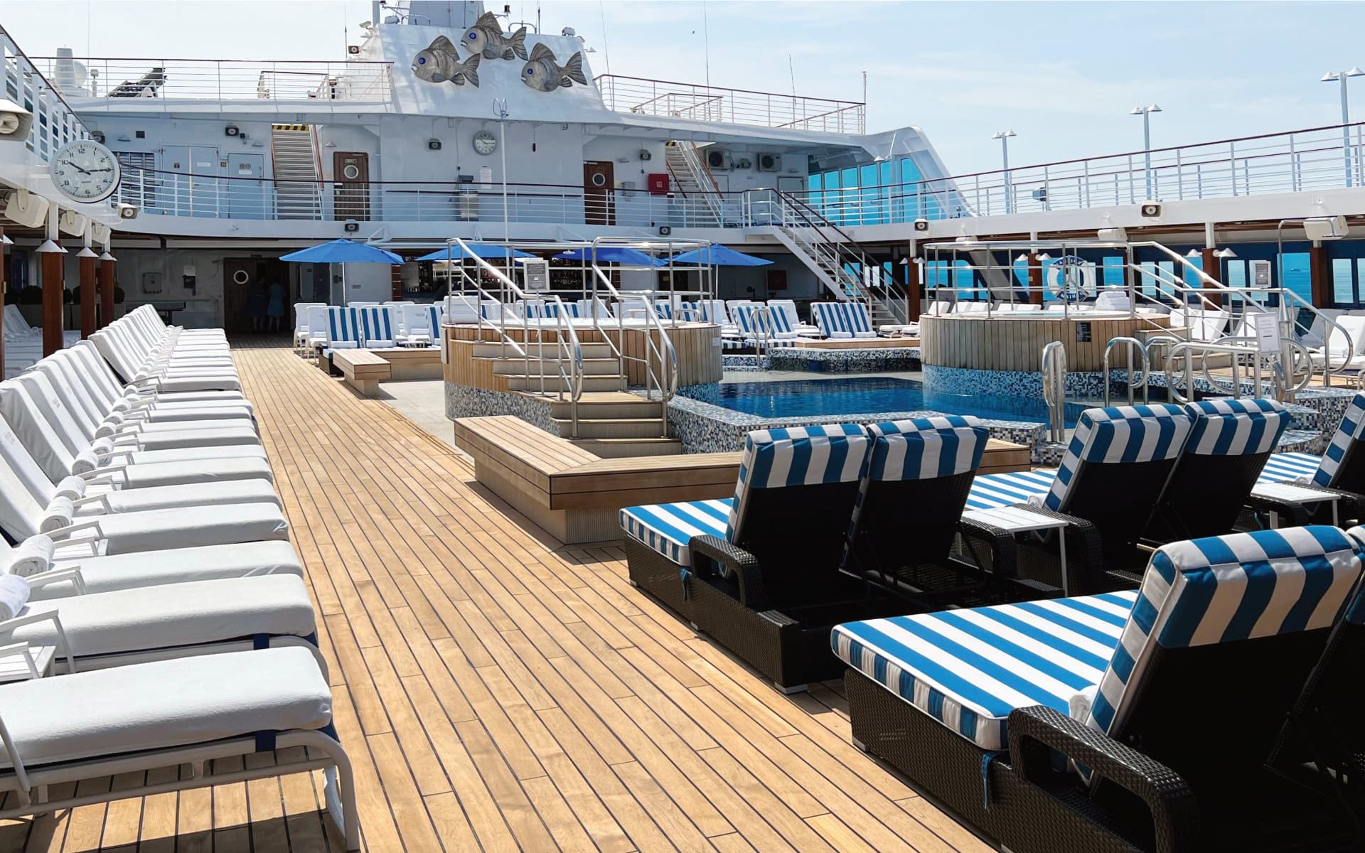 The Oceania Nautica pool deck.