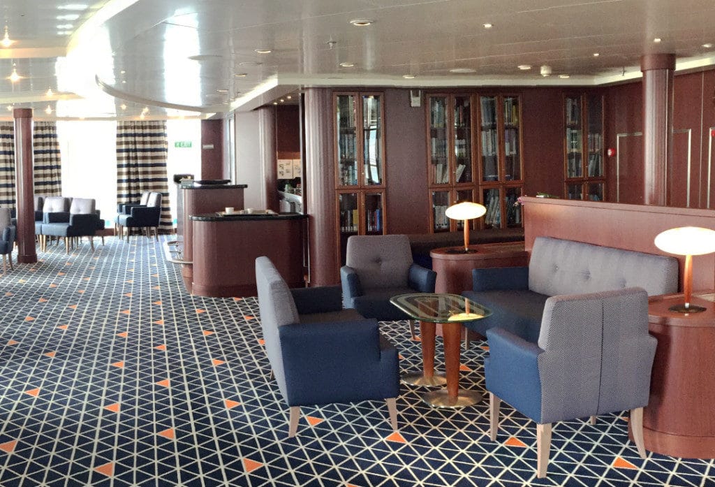 Tor’s Observation Library onboard Silver Whisper.