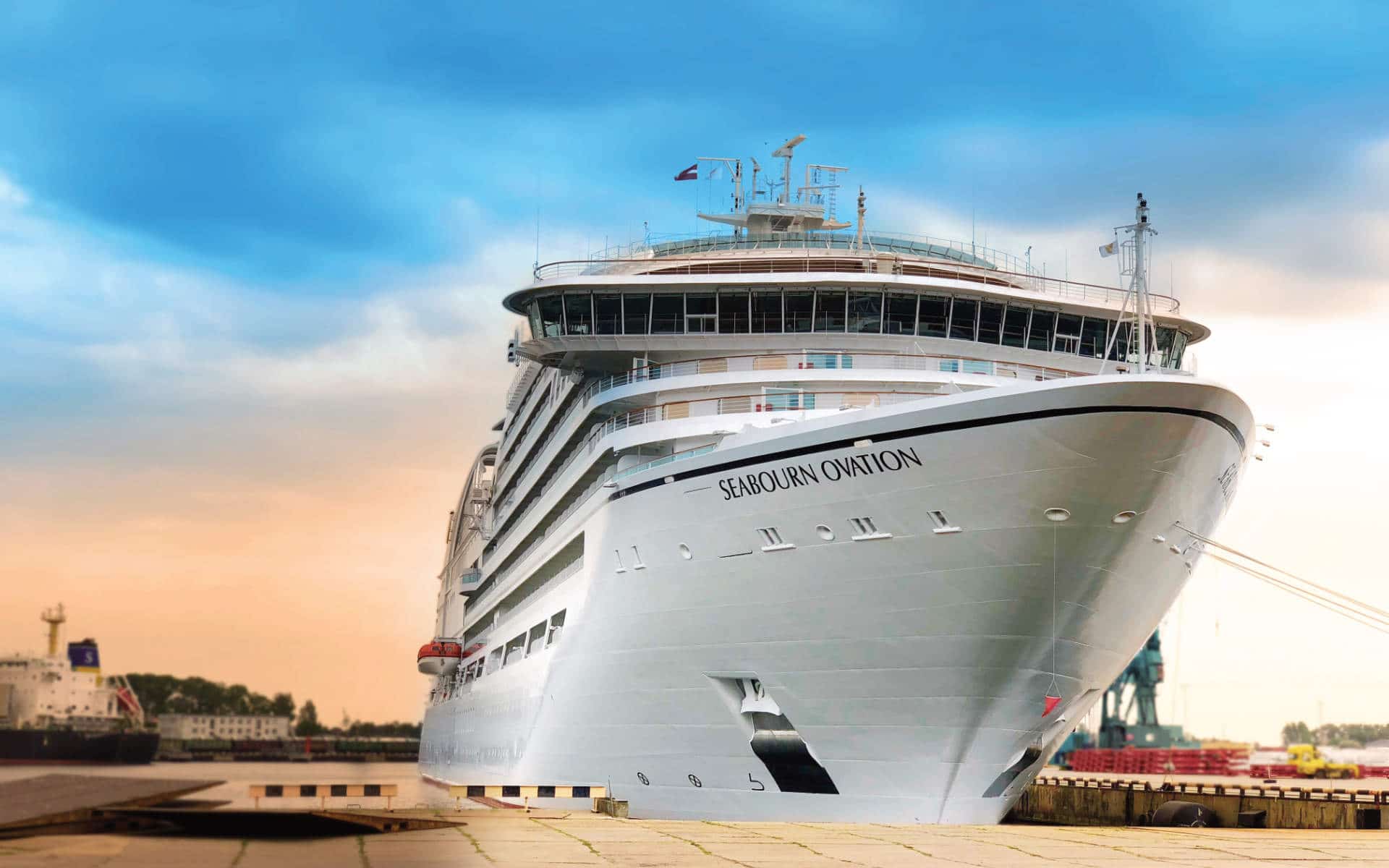 Seabourn Ovation cruise ship.