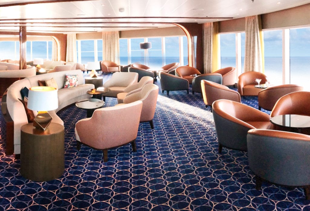 The Observation Bar on Seabourn Ovation.