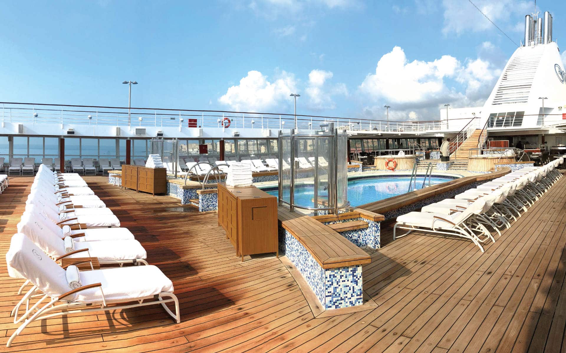 Seven Seas Voyager pool.