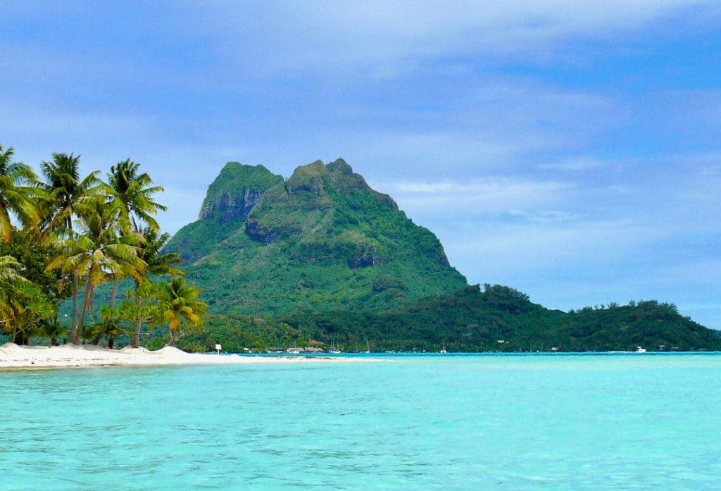 Visit the idylic paradise island of Bora Bora.