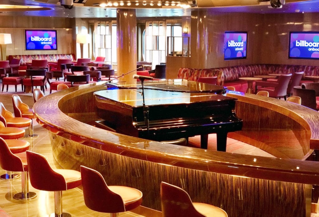 The duelling pianos of BIllboard Onboard.