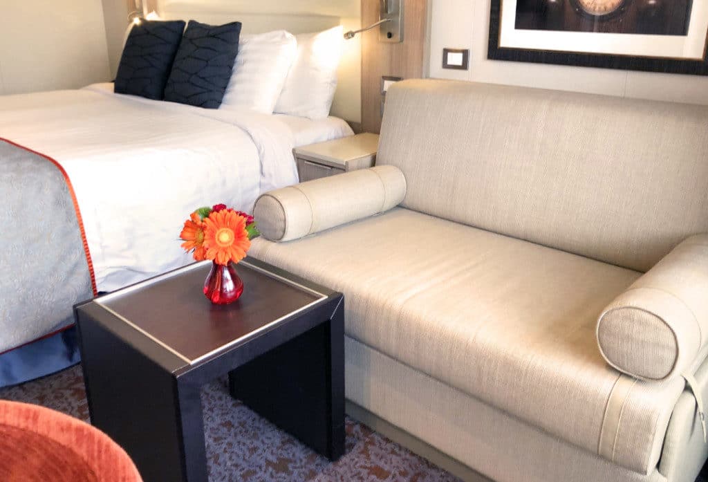 The sitting area in the Nieuw Statendam Verandah Stateroom.