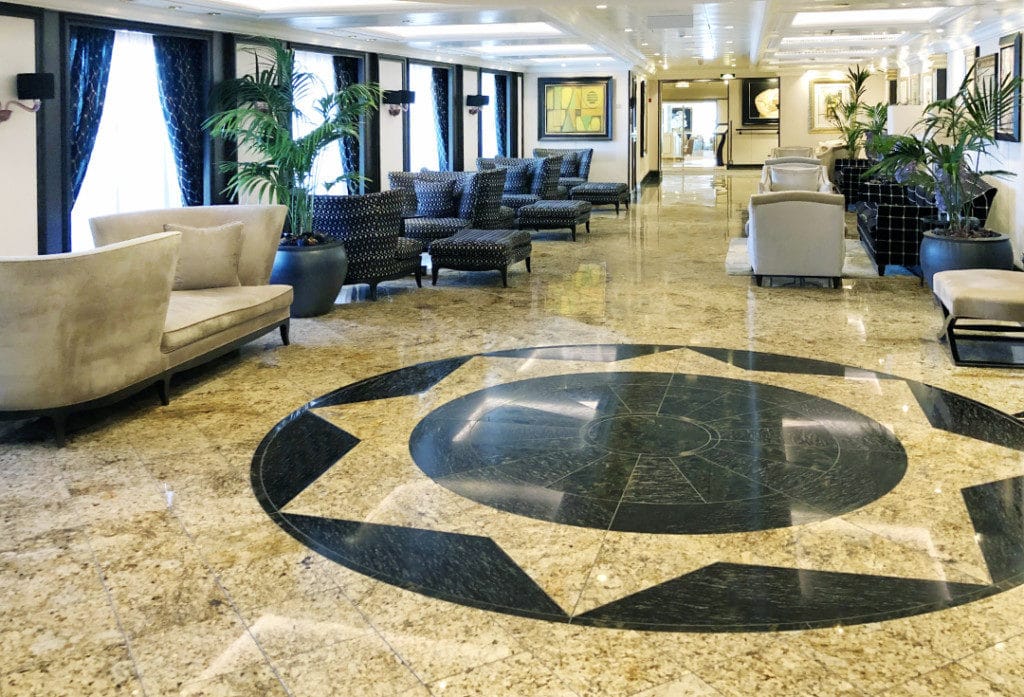 The Grand Bar on Oceania Riviera