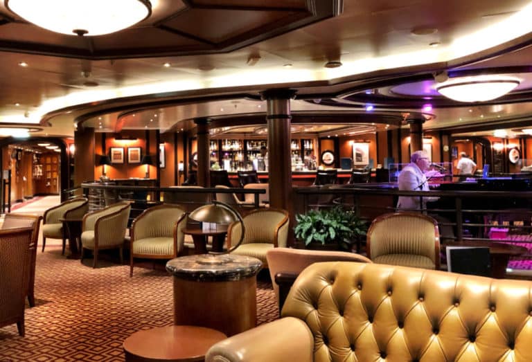 Queen Elizabeth Bars & Nightlife The Luxury Cruise Review