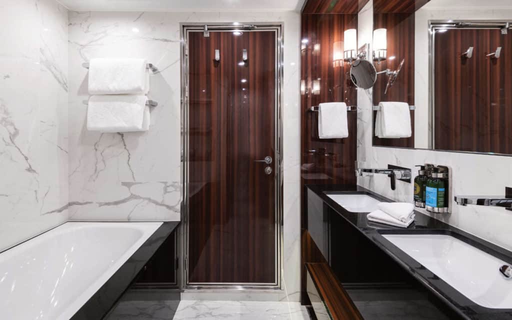 The spa-style Navigator Suite bathroom.