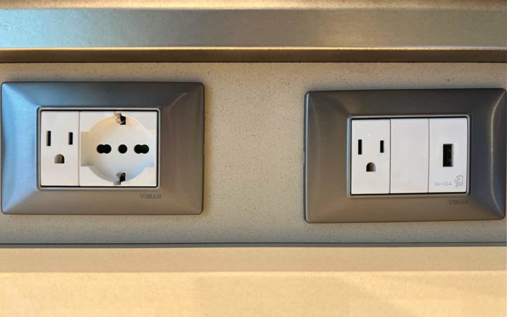 US and European power outlets on Rotterdam.