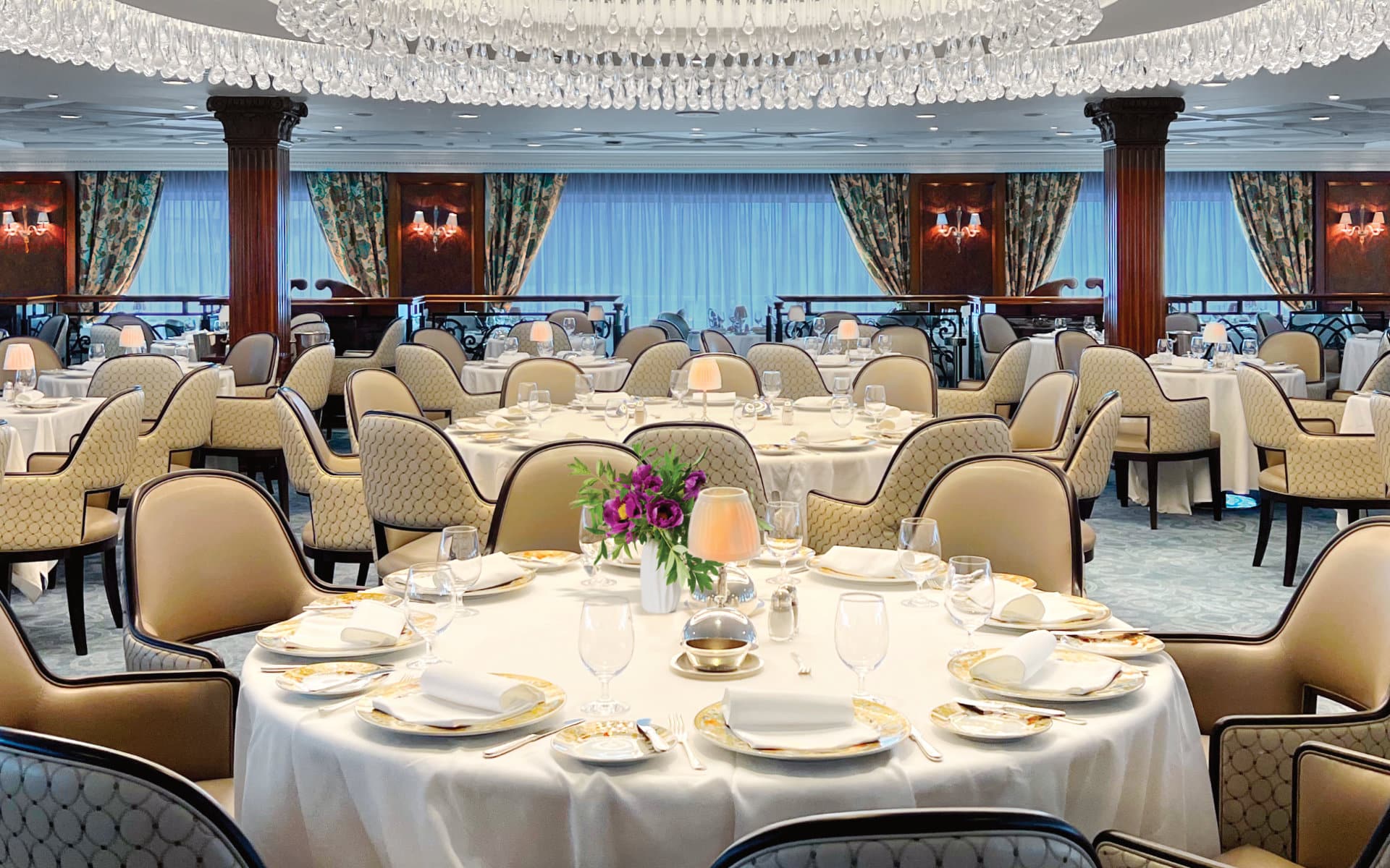 The Grand Dining Room is one of the Oceania Nautica restaurants.