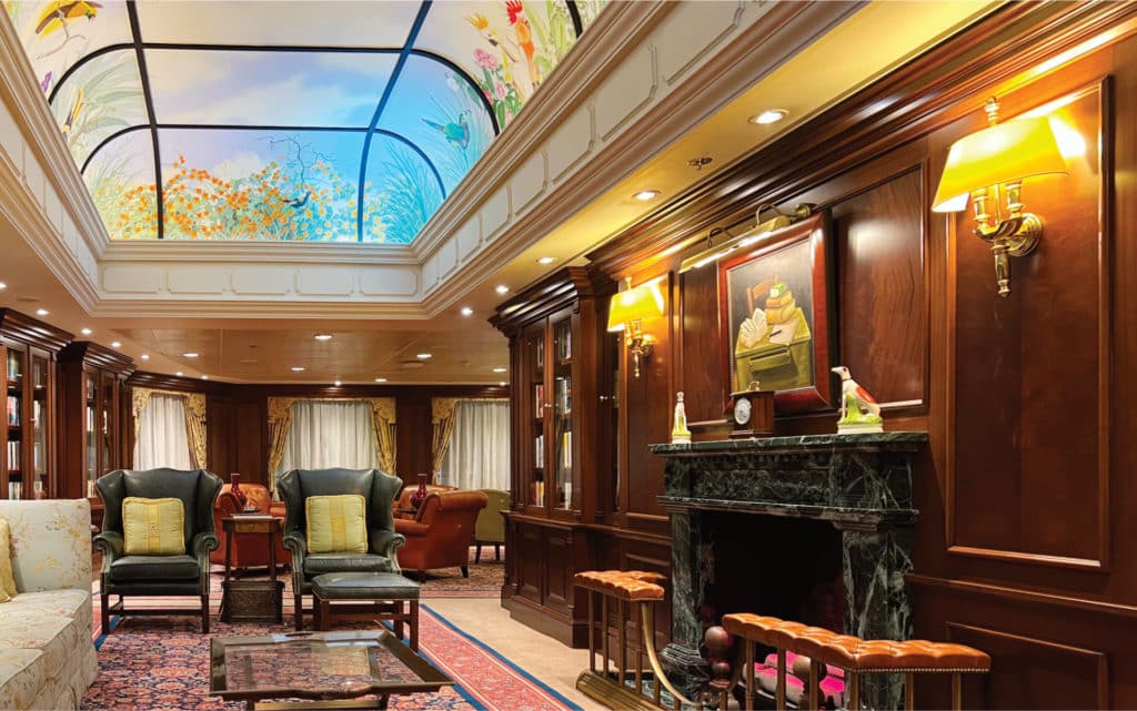 The library on Oceania Nautica.