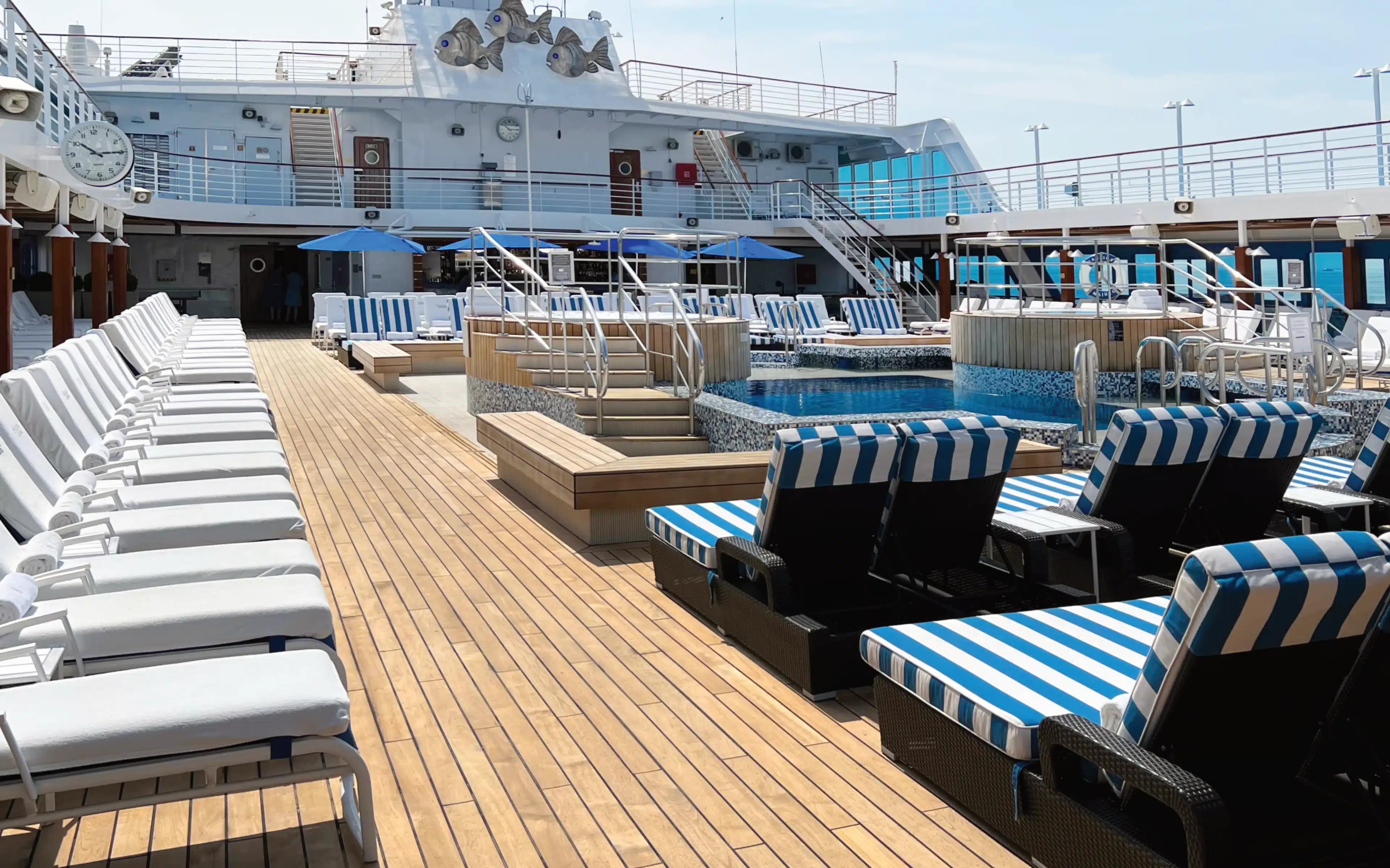 The Oceania Nautica pool deck.