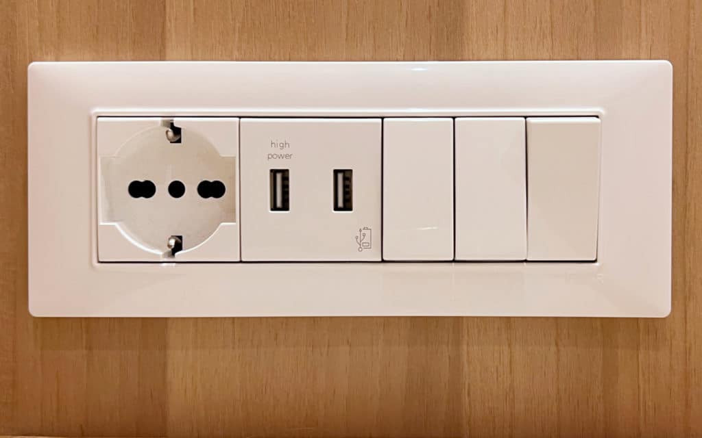European and USB-A power outlets.