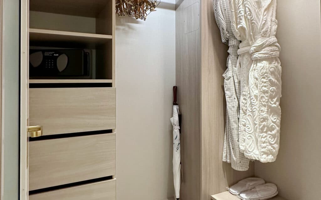 The walk-in closet in a Sapphire Veranda Suite.