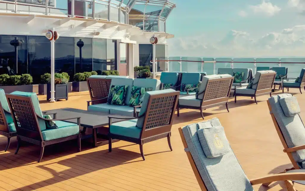 The Grills Terrace on board Queen Elizabeth.
