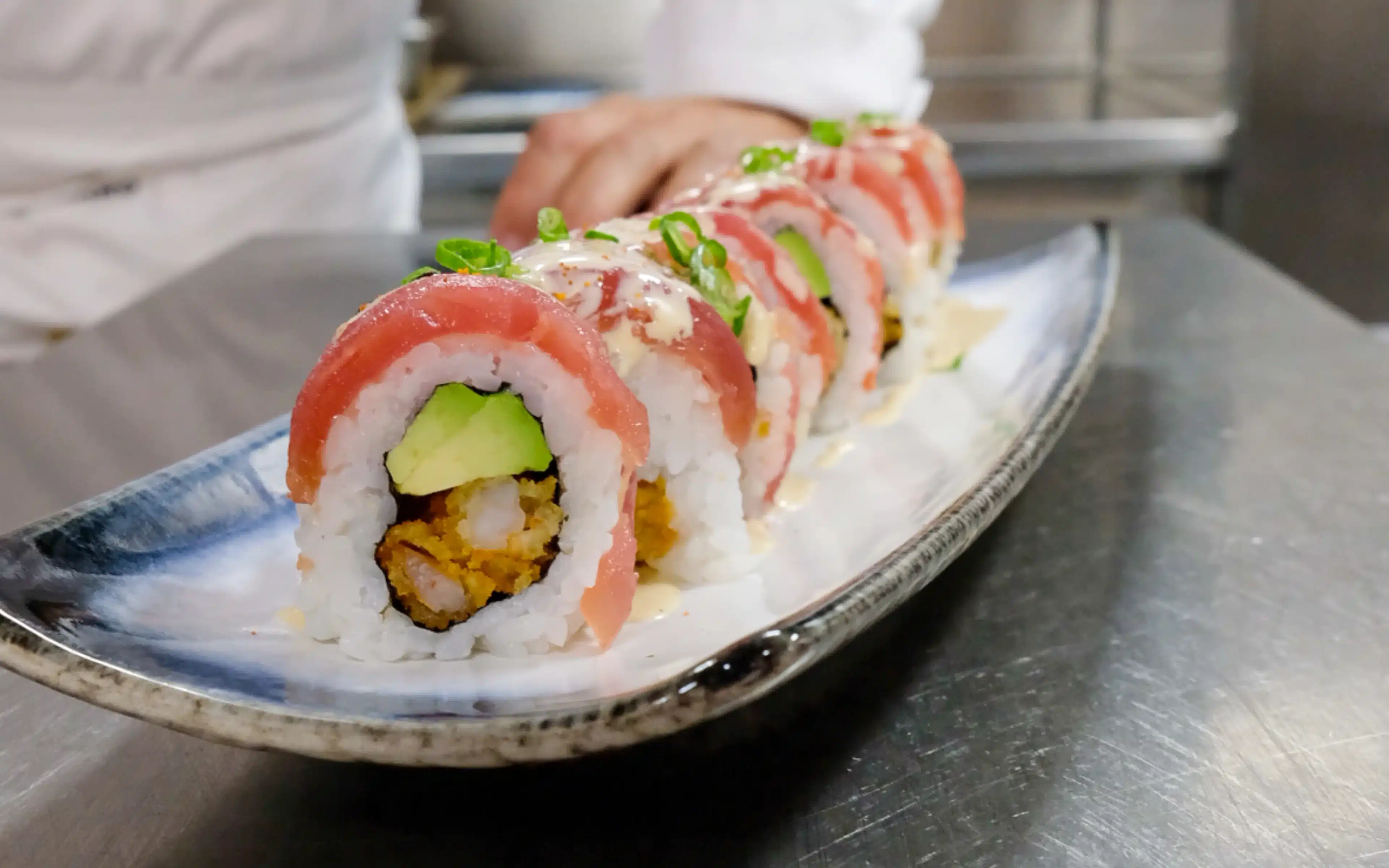Acevichado roll (Credit: @adrienfoodinparis)