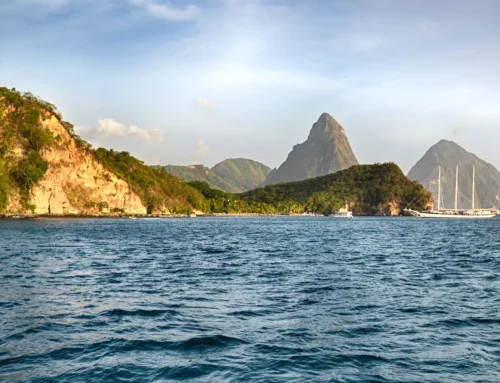 Queen Elizabeth sets sail for an extraordinary Caribbean season