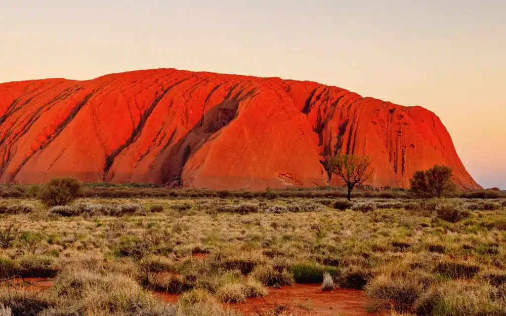 Uluru in Kata Tjuṯa National Park at sunset.