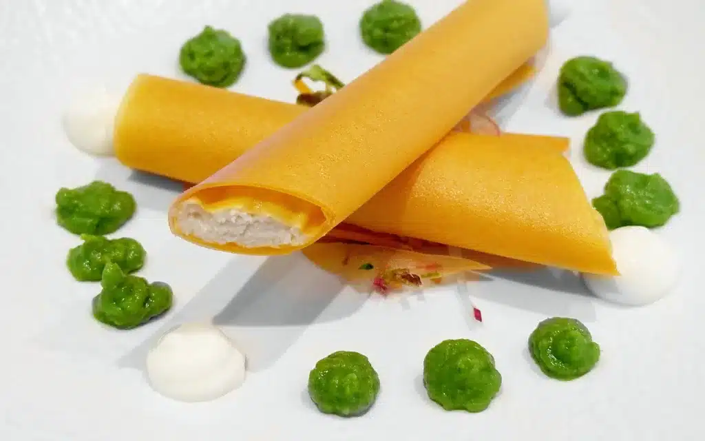 Waterpapr Roll of Spider Crab.